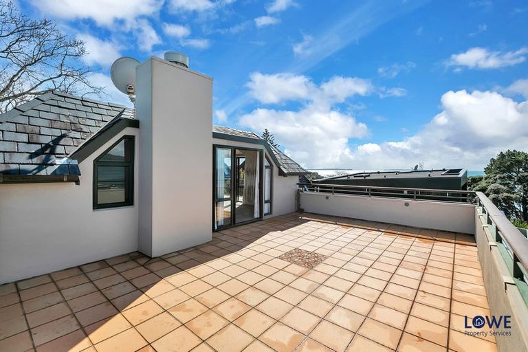 Photo of property in 1a Bournemouth Terrace, Murrays Bay, Auckland, 0630