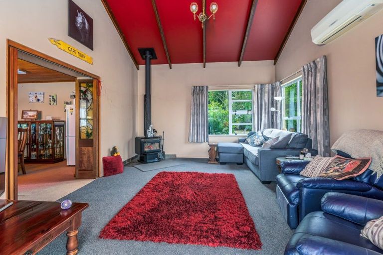 Photo of property in 104 Middle Road, Saint Andrews, Timaru, 7972