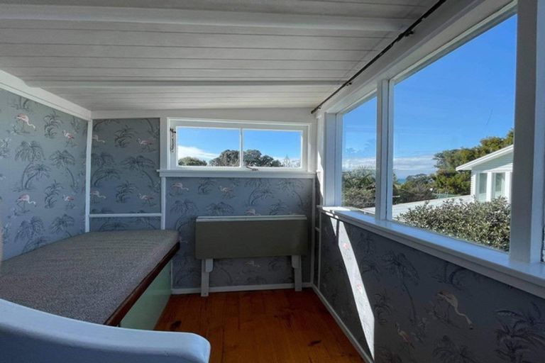 Photo of property in 56 Rewi Street, Torbay, Auckland, 0630