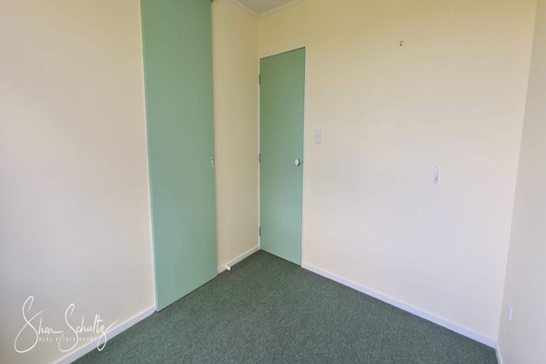 Photo of property in 6 Ash Grove, Maungaturoto, 0520