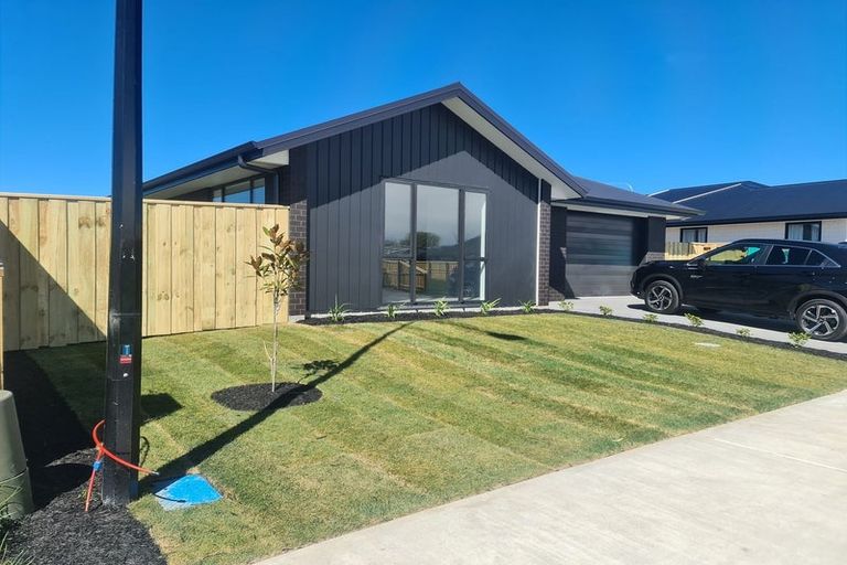 Photo of property in 27 Quinn Crescent, Woodend, 7610