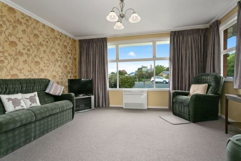 Photo of property in 6 Churchill Place, Cambridge, 3434