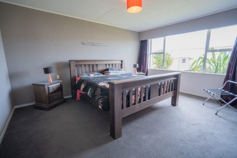 Photo of property in 168 Mackenzie Street, Winton, 9720