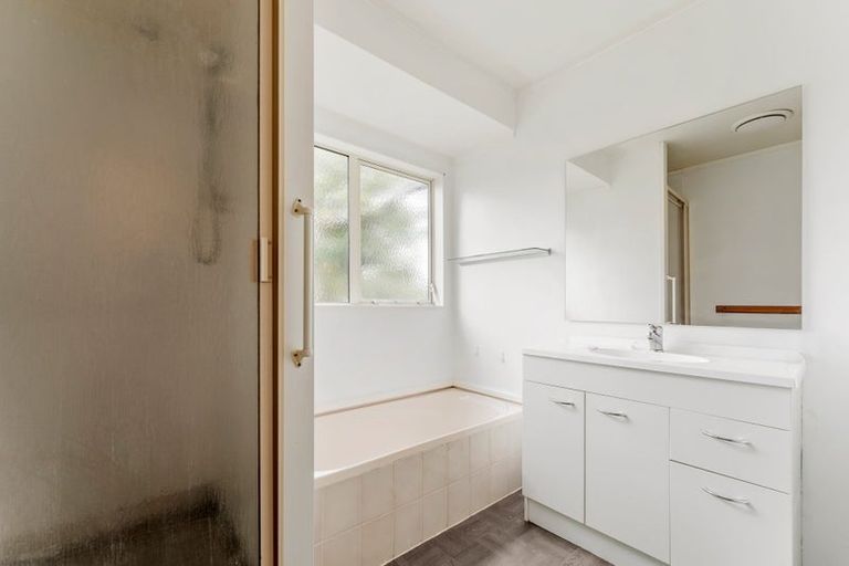 Photo of property in 47 Charlotte Street, Stanmore Bay, Whangaparaoa, 0932