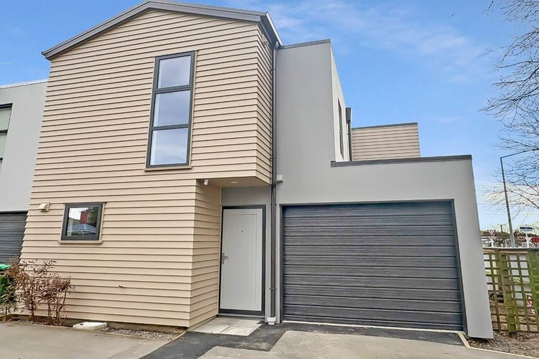 Photo of property in 1/25 Grove Road, Addington, Christchurch, 8024