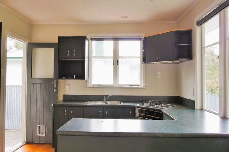 Photo of property in 36 Kettle Avenue, Awapuni, Palmerston North, 4412