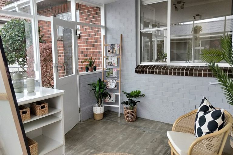 Photo of property in 26 Ihle Street, Terrace End, Palmerston North, 4410