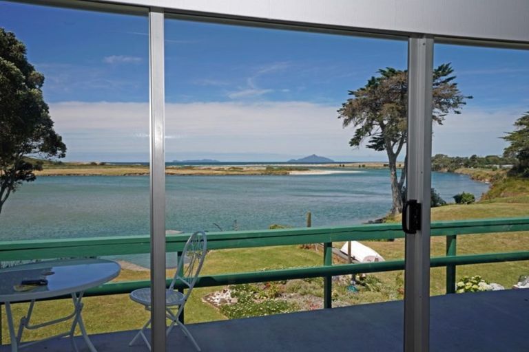 Photo of property in 281 Cove Road, Waipu, 0582