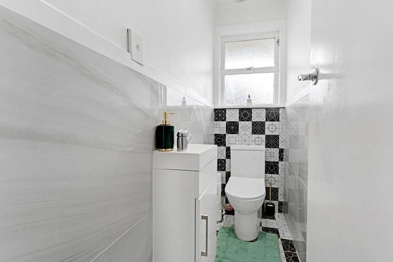 Photo of property in 5 Tui Crescent, Manurewa, Auckland, 2102