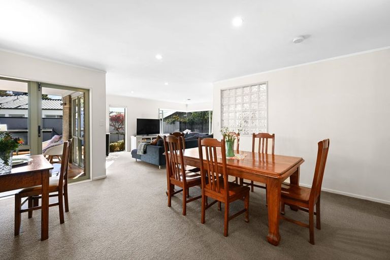 Photo of property in 56 Ashley Street, St Andrews, Hamilton, 3200