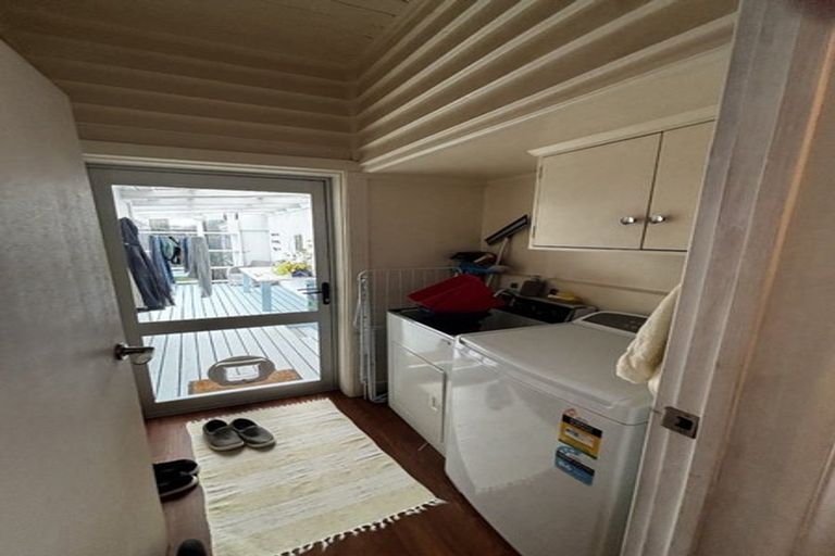 Photo of property in 115 Brooklands Road, Brooklands, New Plymouth, 4310