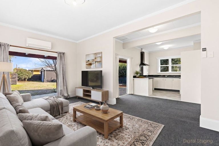 Photo of property in 33 Mako Mako Road, Levin, 5510