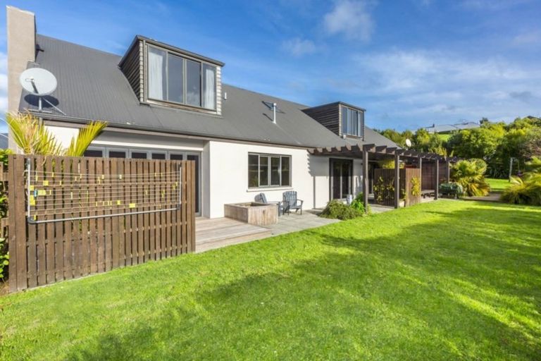 Photo of property in 46 Emerald Hill Drive, Birchville, Upper Hutt, 5018