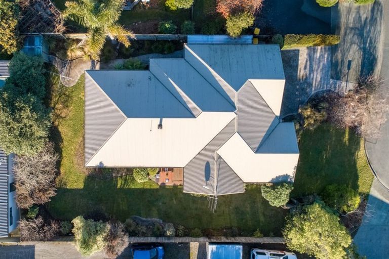 Photo of property in 12 Stagg Place, Brightwater, 7022