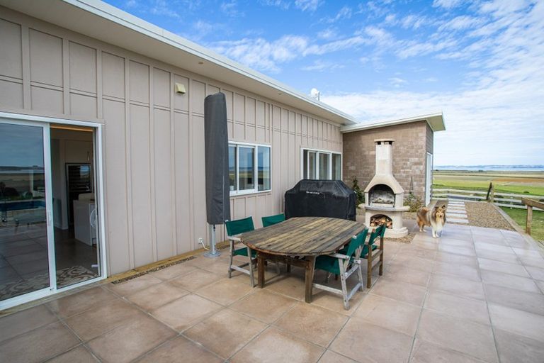 Photo of property in 3354 Kaipara Coast Highway, Glorit, Warkworth, 0984