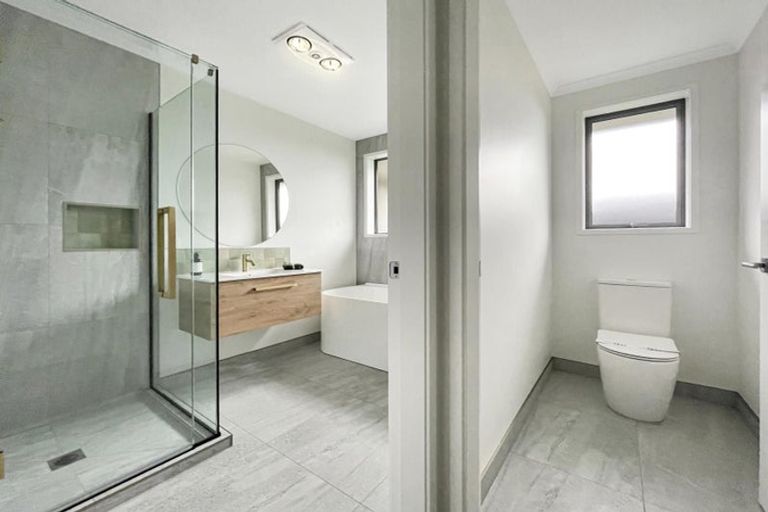 Photo of property in 15 Aspen Grove, Fernhill, Queenstown, 9300