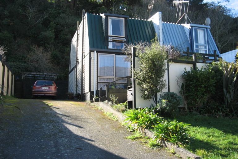 Photo of property in 38a Ranelagh Street, Karori, Wellington, 6012