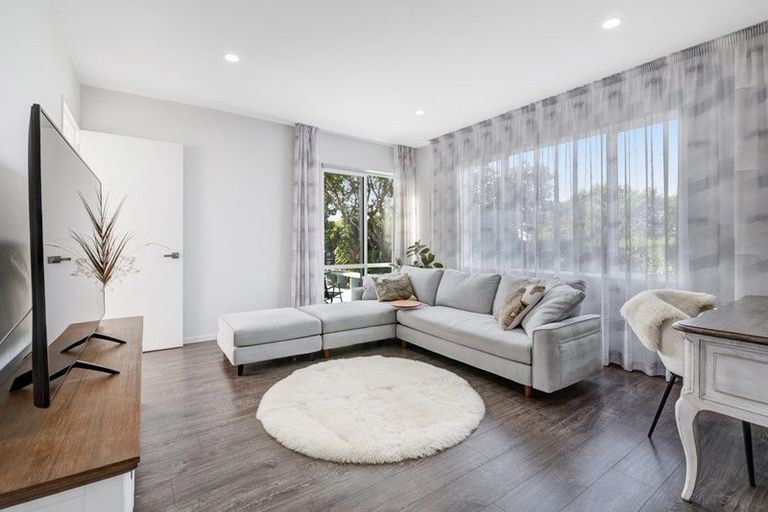 Photo of property in 39 Bella Vista Drive, Gulf Harbour, Whangaparaoa, 0930