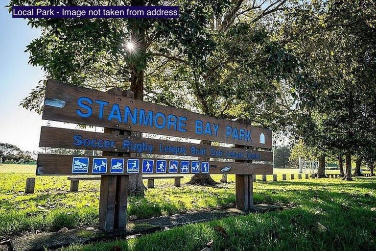 Photo of property in 73a Gledstane Road, Stanmore Bay, Whangaparaoa, 0932