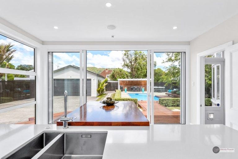 Photo of property in 4 Hautana Square, Woburn, Lower Hutt, 5010