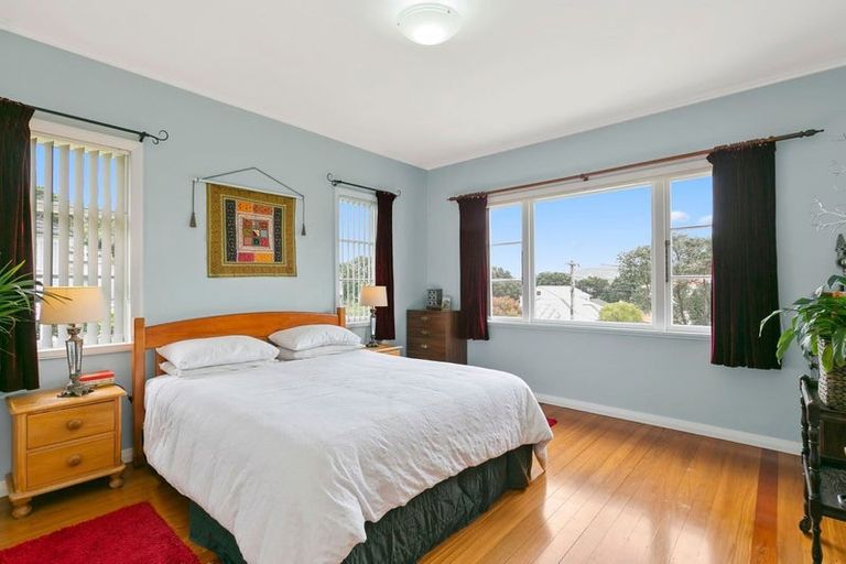 Photo of property in 9 Ashleigh Crescent, Miramar, Wellington, 6022