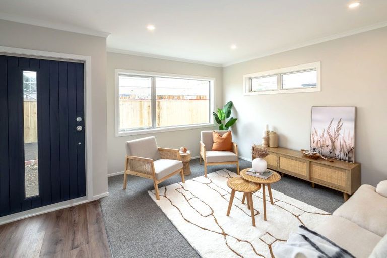 Photo of property in 4a Van Baarle Close, Carterton, 5713