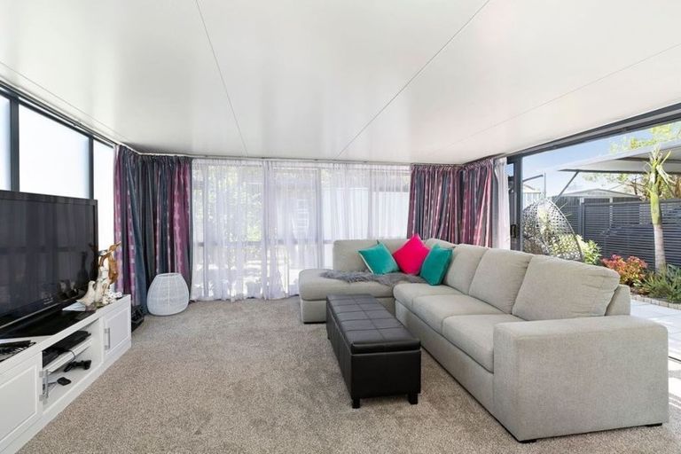 Photo of property in 10 Lamia Grove, Papamoa Beach, Papamoa, 3118