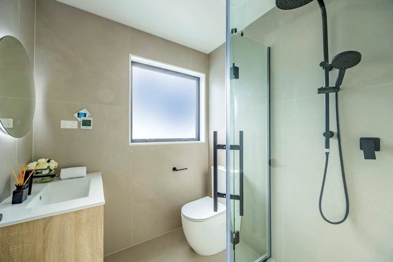 Photo of property in 134a Mokoia Road, Chatswood, Auckland, 0626