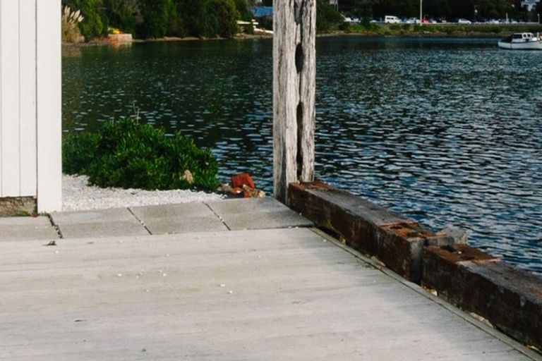 Photo of property in 18c Trevor Terrace, Paremata, Porirua, 5024