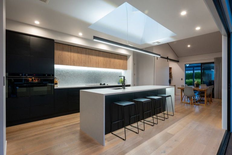 Photo of property in 10 Rich Rise, Havelock North, 4130