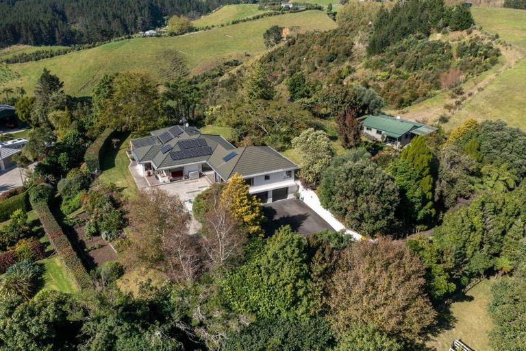 Photo of property in 16 Gunbar Drive, Welcome Bay, Tauranga, 3175