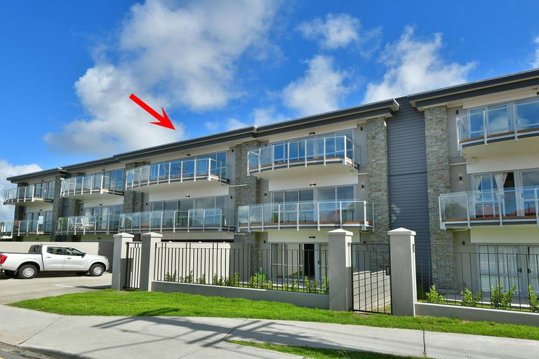 Photo of property in 303/252 Centreway Road, Orewa, 0931