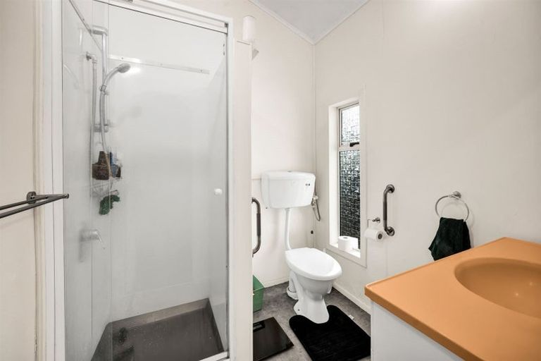 Photo of property in 45 Iredale Road, Hawera, 4610