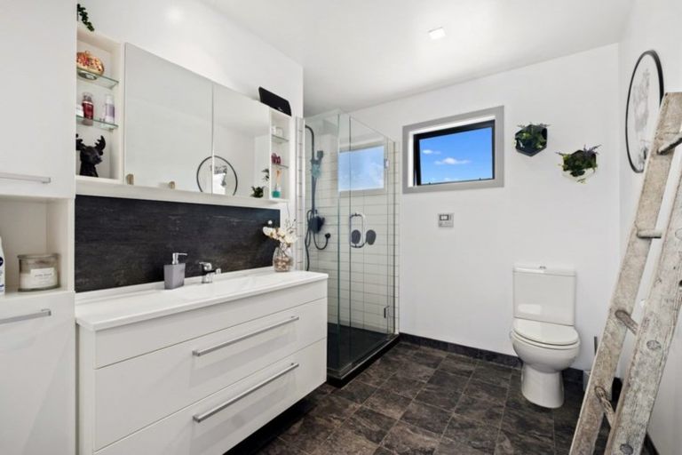 Photo of property in 37 Ferry Lane, Mount Pisa, Cromwell, 9383