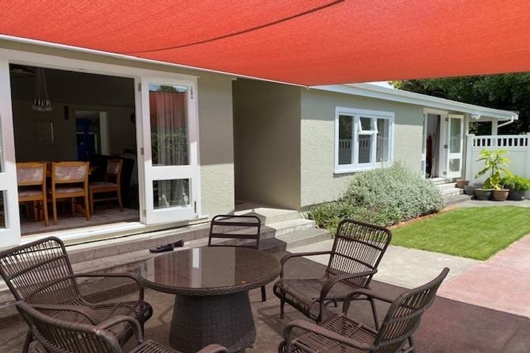 Photo of property in 8 Keith Sands Grove, Havelock North, 4130