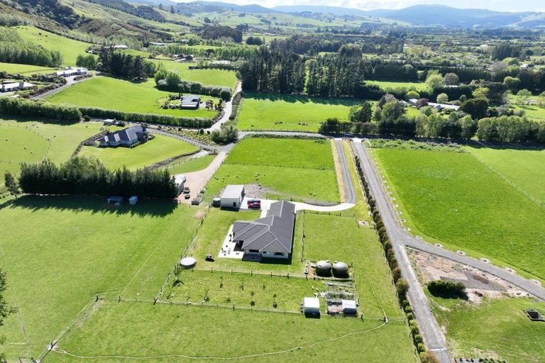 Photo of property in 30 Tara Hills Drive, North Taieri, Mosgiel, 9092