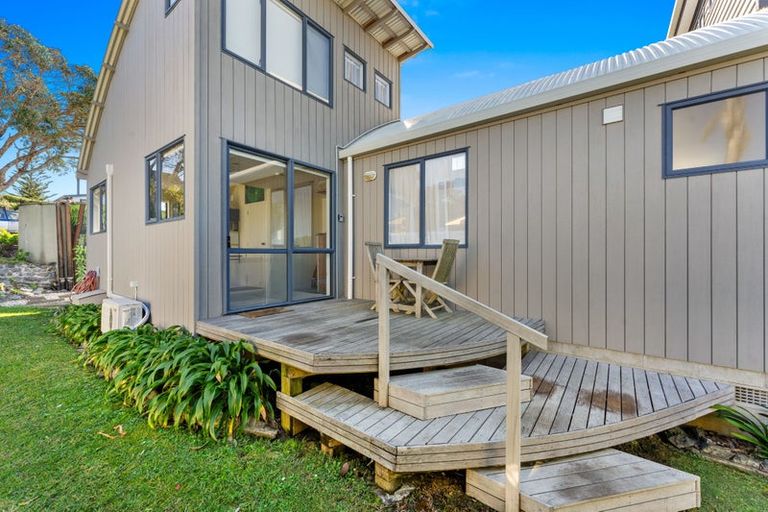 Photo of property in 68 Barrier View Road, Leigh, 0985