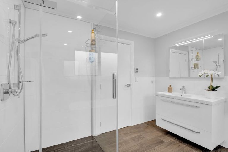 Photo of property in 120 Fitzroy Street, Terrace End, Palmerston North, 4410