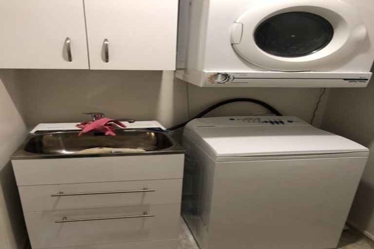 Photo of property in St Helens Apartments, 109 Coromandel Street, Newtown, Wellington, 6021