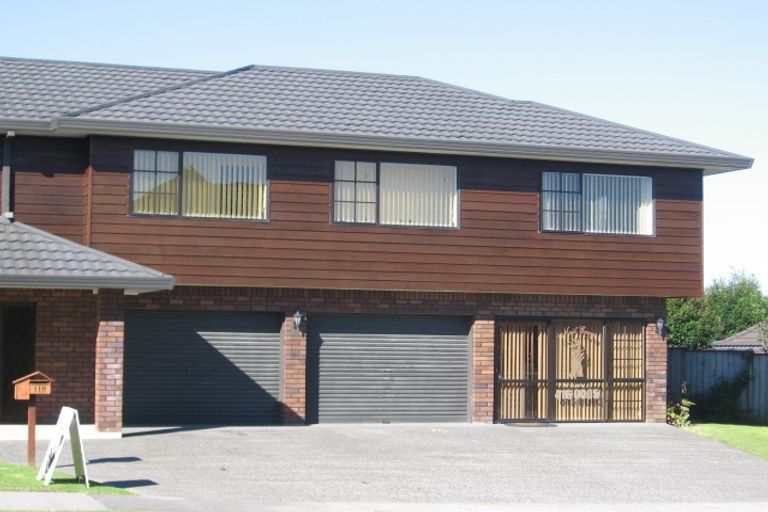 Photo of property in 118 Wiseley Road, West Harbour, Auckland, 0618