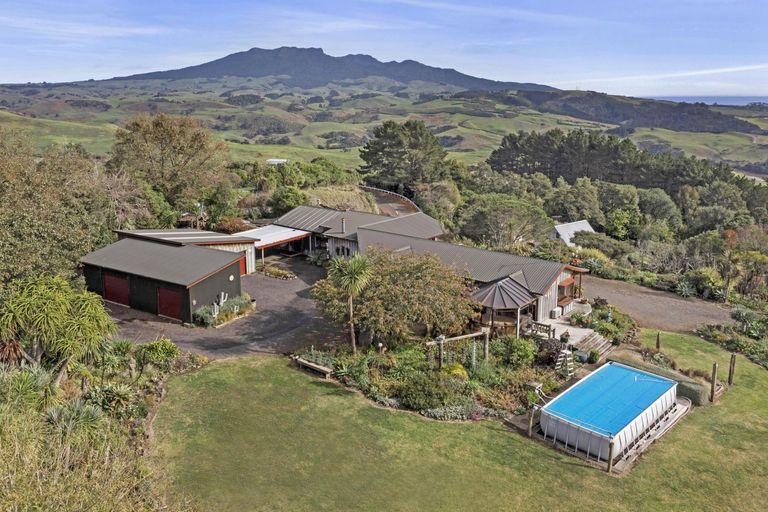 Photo of property in 121 Maungatawhiri Road, Raglan, 3295