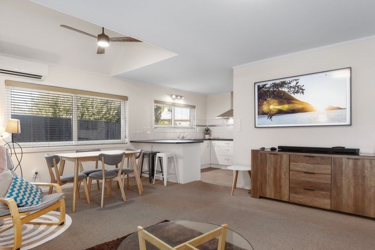 Photo of property in 10 Terrace Avenue, Mount Maunganui, 3116