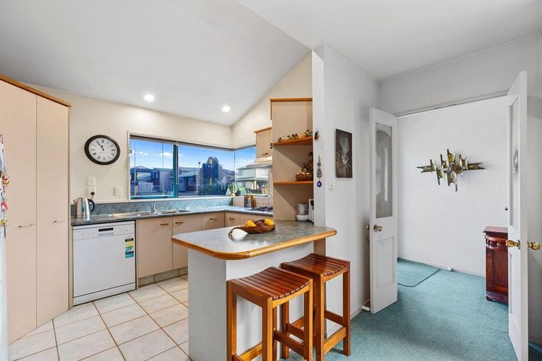 Photo of property in 85a Oceanbeach Road, Mount Maunganui, 3116