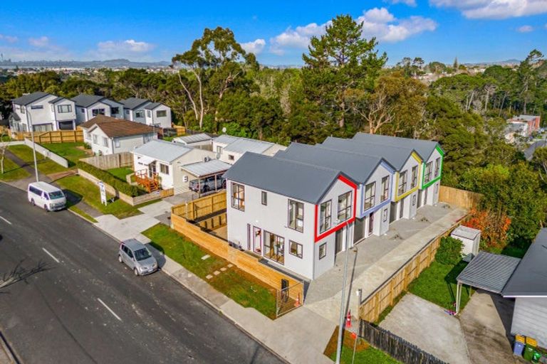 Photo of property in 23a West Harbour Drive, West Harbour, Auckland, 0618