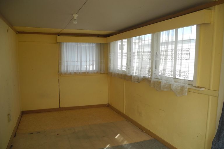 Photo of property in 22 Edward Street, Waimate, 7924