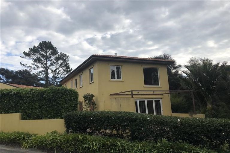 Photo of property in 14 Daldys Bush Lane, Bayview, Auckland, 0629