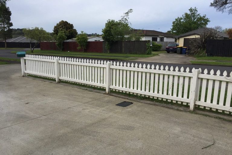 Photo of property in 3 Hamblyn Place, Ranui, Auckland, 0612