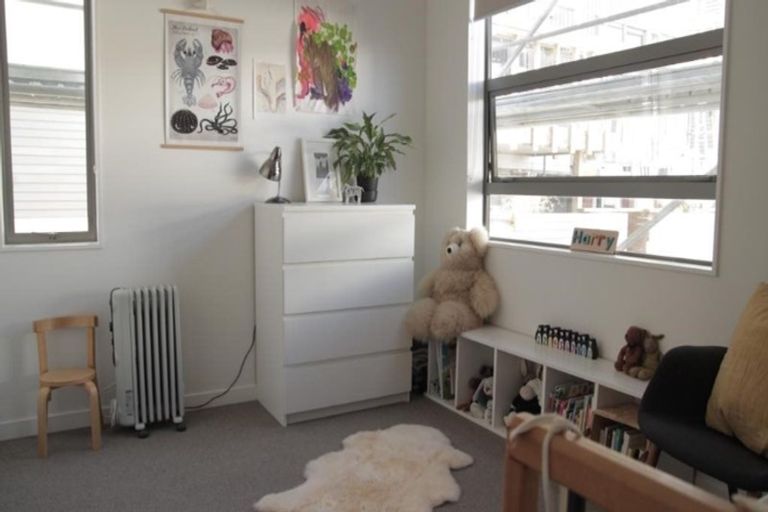 Photo of property in 7/24 Princess Terrace, Newtown, Wellington, 6021