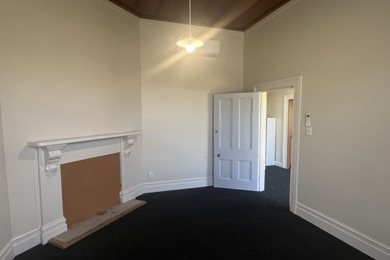 Photo of property in 24 Hereford Street, West End, Palmerston North, 4410