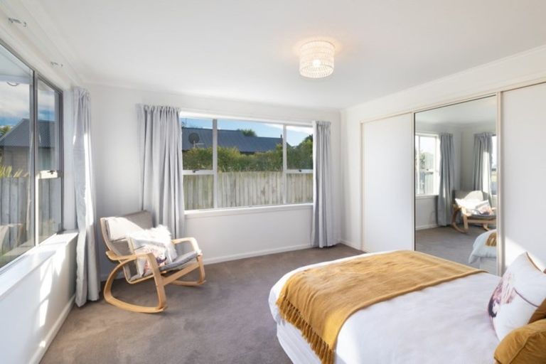 Photo of property in 401 Estuary Road, South New Brighton, Christchurch, 8062